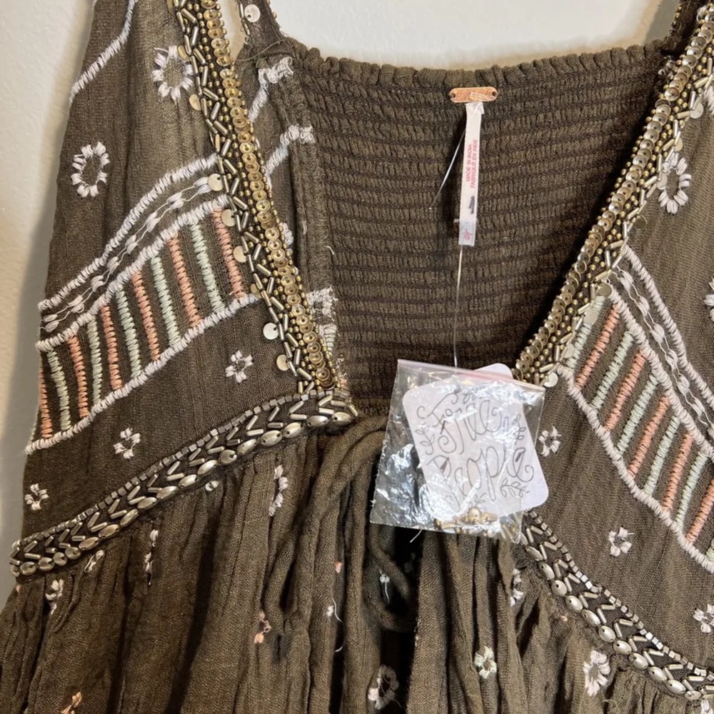 ✨HP✨ NWTS FP GENESIS EMBELLISHED TOP (L) - Picture 5 of 13